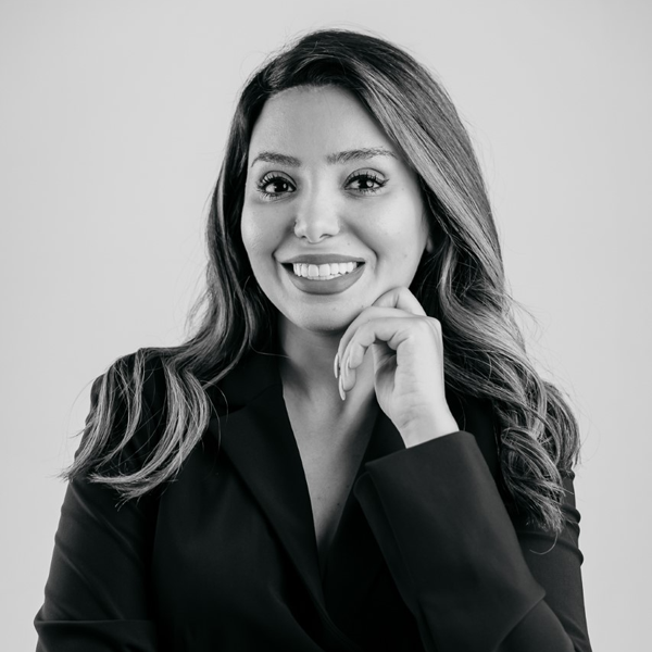 Sahar Alipour Owner : OC Brows Studio